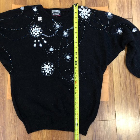 Black beaded pullover - Picture 5 of 6